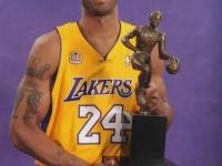 2008年NBA常规赛MVP评析：科比率队表现夺冠，詹姆斯逊位第四